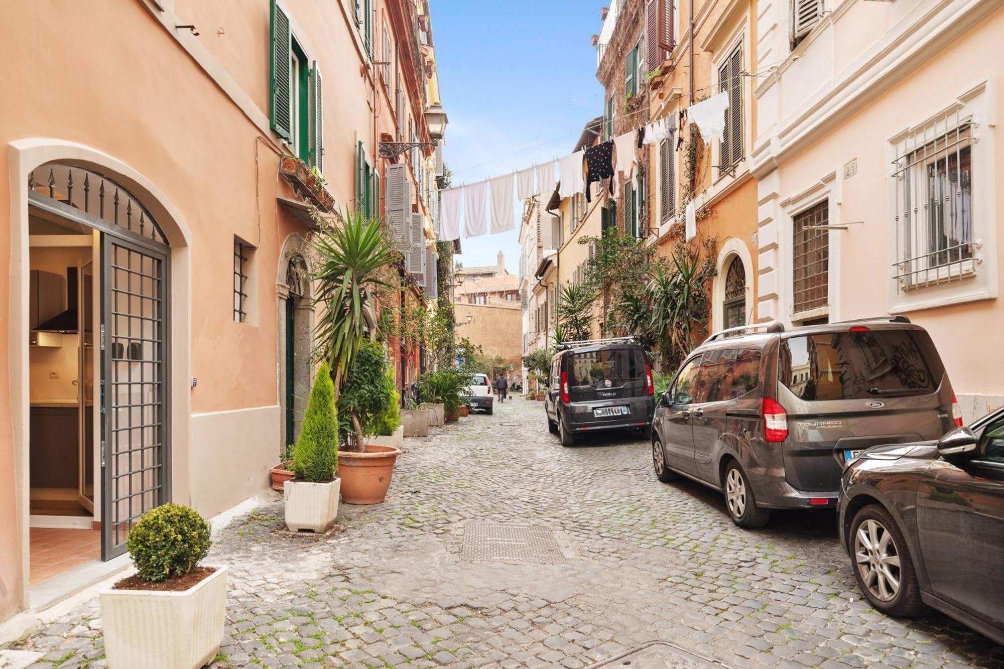 Leopardo Boutique Apartment In Trastevere Rome Exterior photo