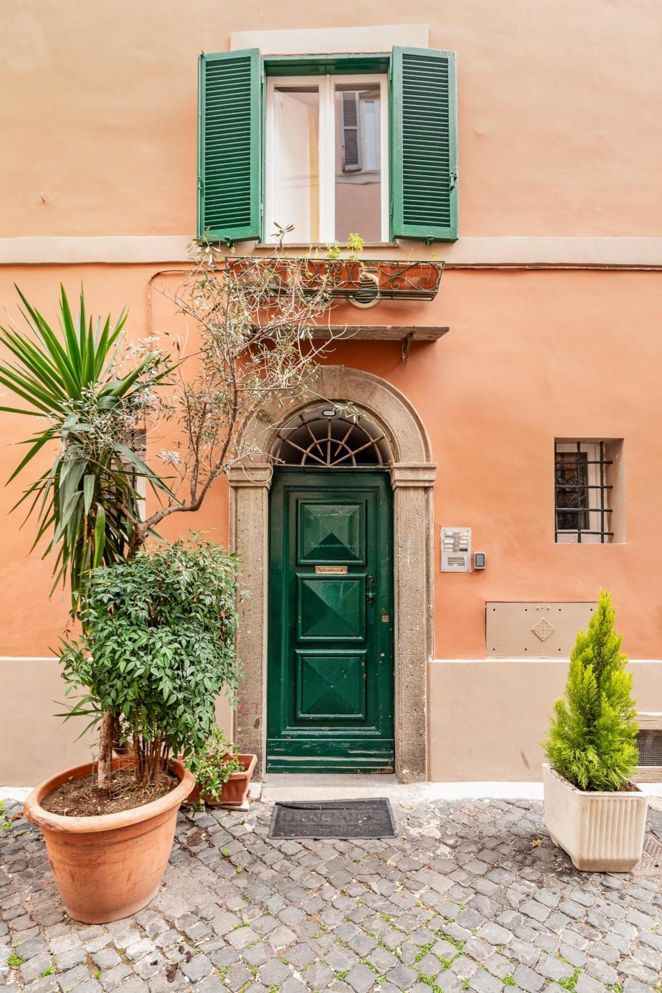 Leopardo Boutique Apartment In Trastevere Rome Exterior photo