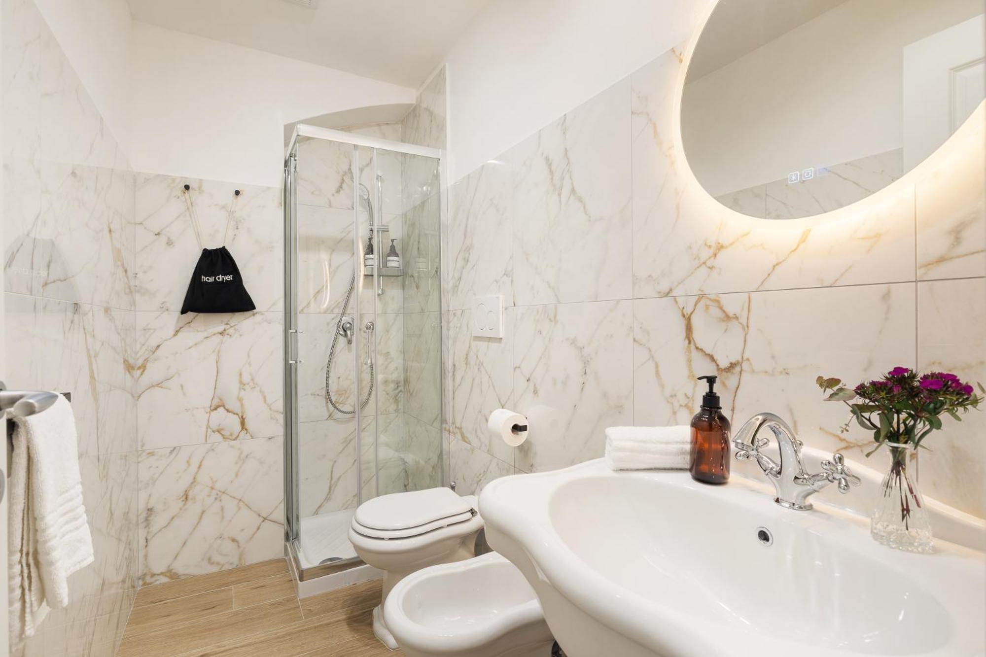 Leopardo Boutique Apartment In Trastevere Rome Exterior photo